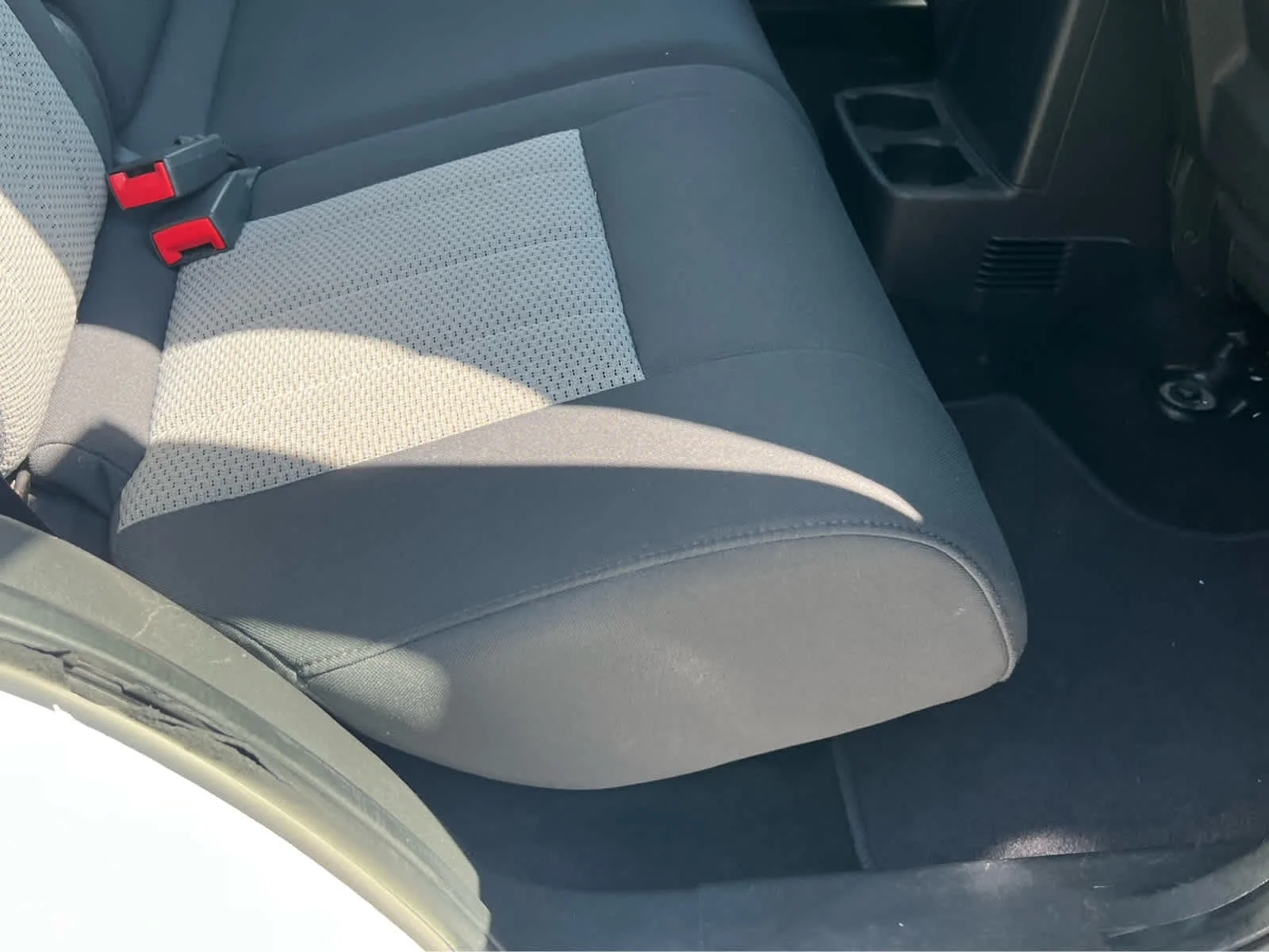 Used 2010 Stone White Clearcoat Jeep Sport image 20