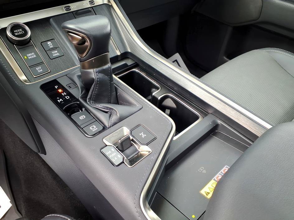 2024 Lexus GX Luxury - Photo 22