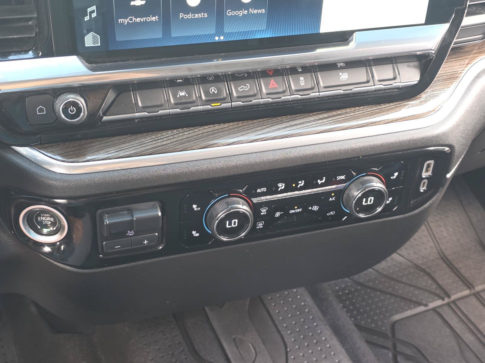 Used 2022 Summit White Chevrolet LT image 23