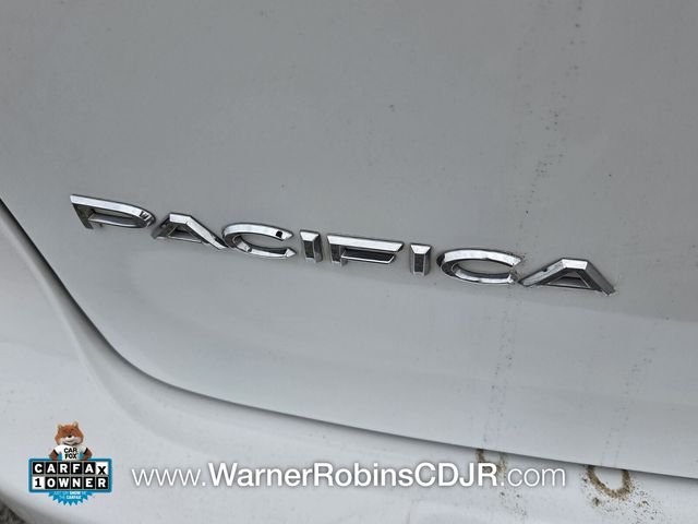 Used 2023 White Chrysler Touring L image 13