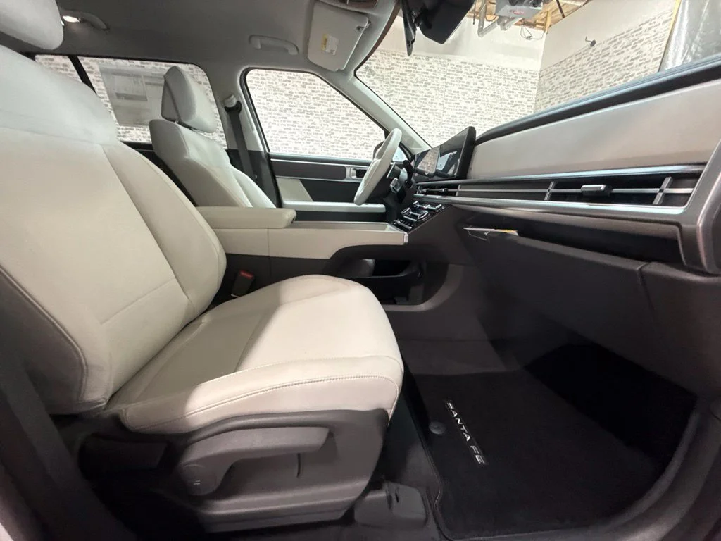 New 2027 Serenity White Hyundai SE image 12
