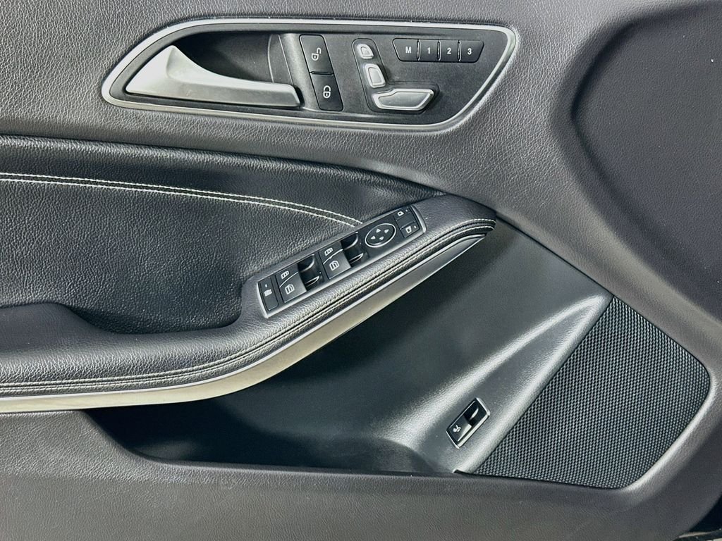 Certified Used 2020 Black Mercedes-Benz GLA 250 image 16