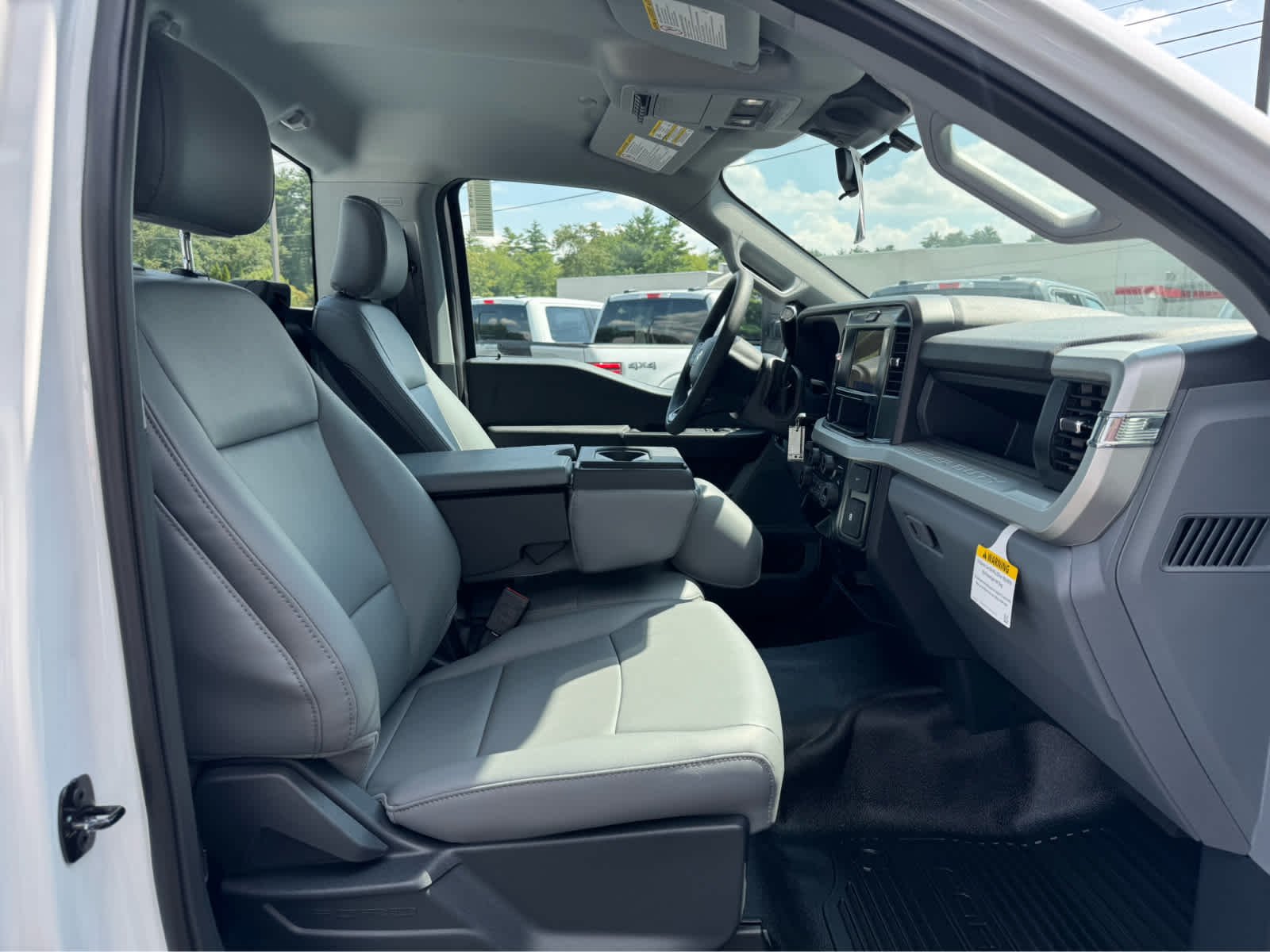 New 2026 Oxford White Ford XL image 11