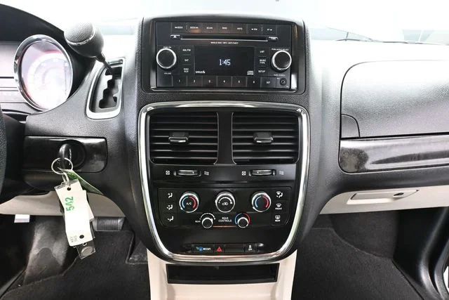 2016 Dodge Grand Caravan SXT - Photo 28