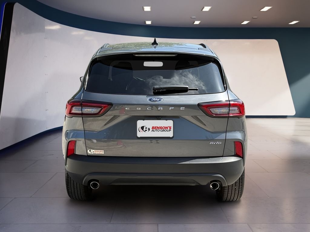 Used 2025 Gray Ford ST-Line image 4