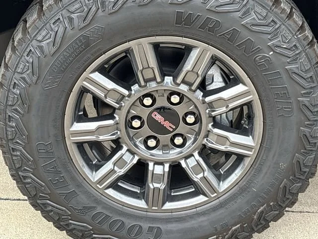 2026 GMC Sierra 1500 AT4X - Photo 11