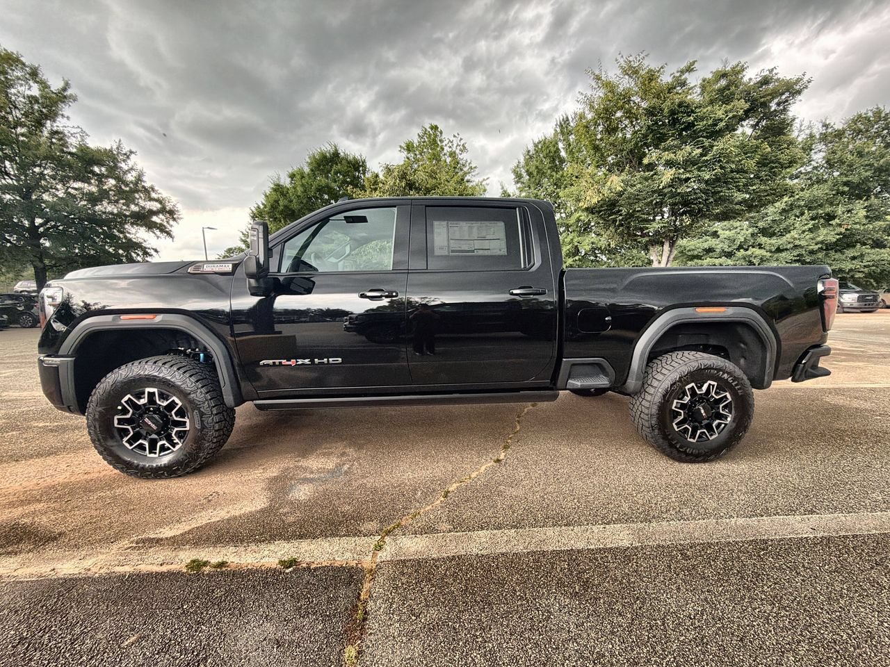 New 2026 Onyx Black GMC AT4X image 5