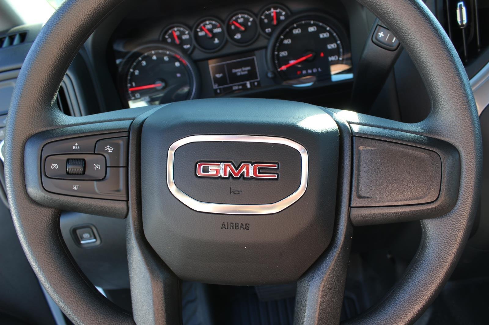 New 2024 Summit White GMC Pro image 21