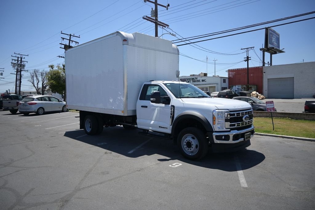 New 2026 Oxford White Ford XL image 4