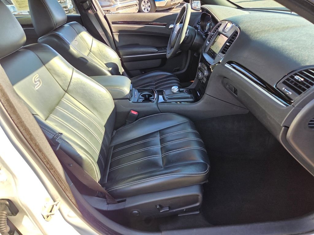 Used 2023 White Chrysler S image 19