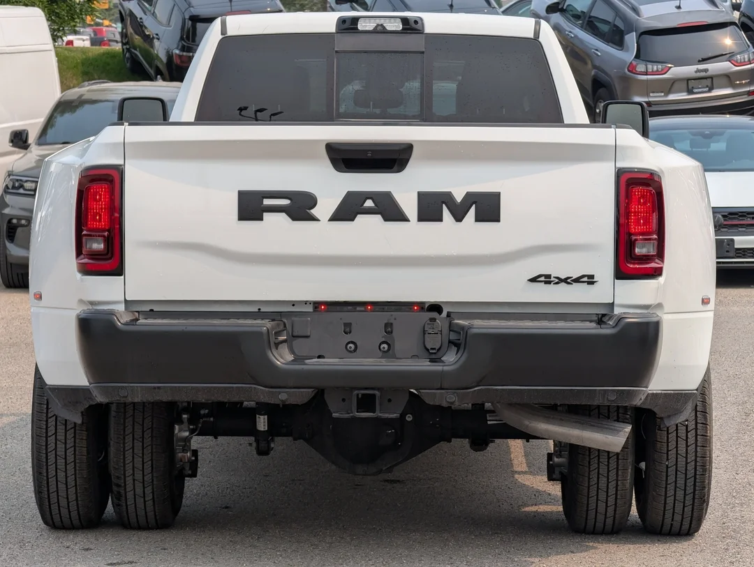 New 2026 White RAM Tradesman - - 4x4 - 6.7L Cummins HO Turbo Diesel - Tradesman Level 1 Pkg w/ 12 Screen & More! image 7