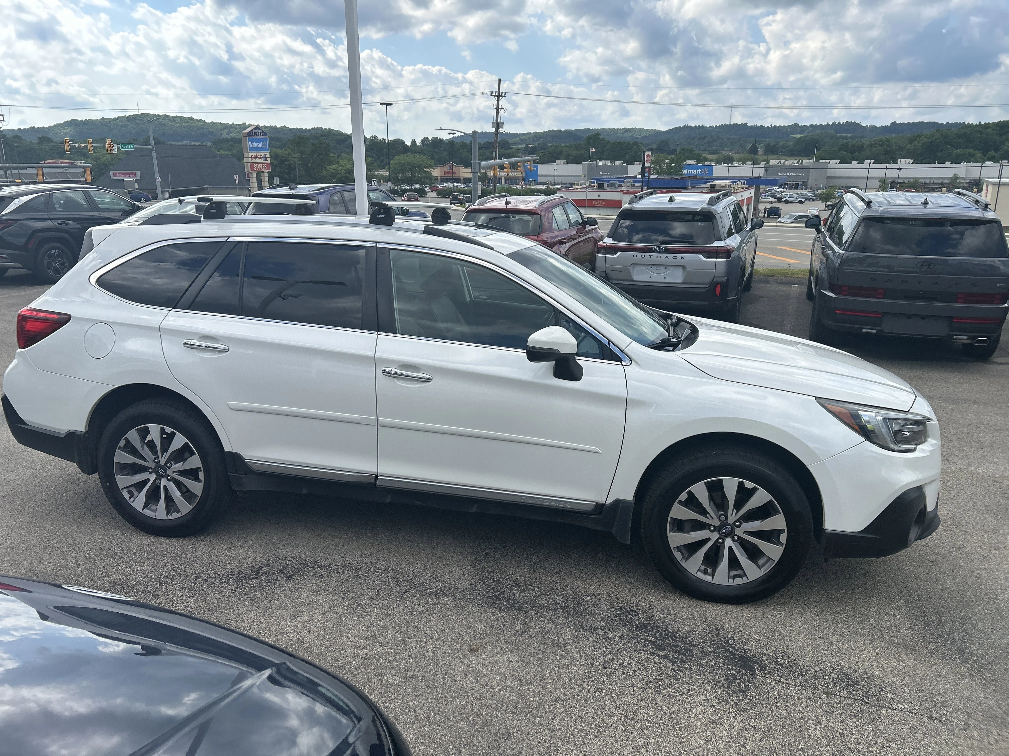 Used 2018 Crystal White Pearl Subaru Touring image 2