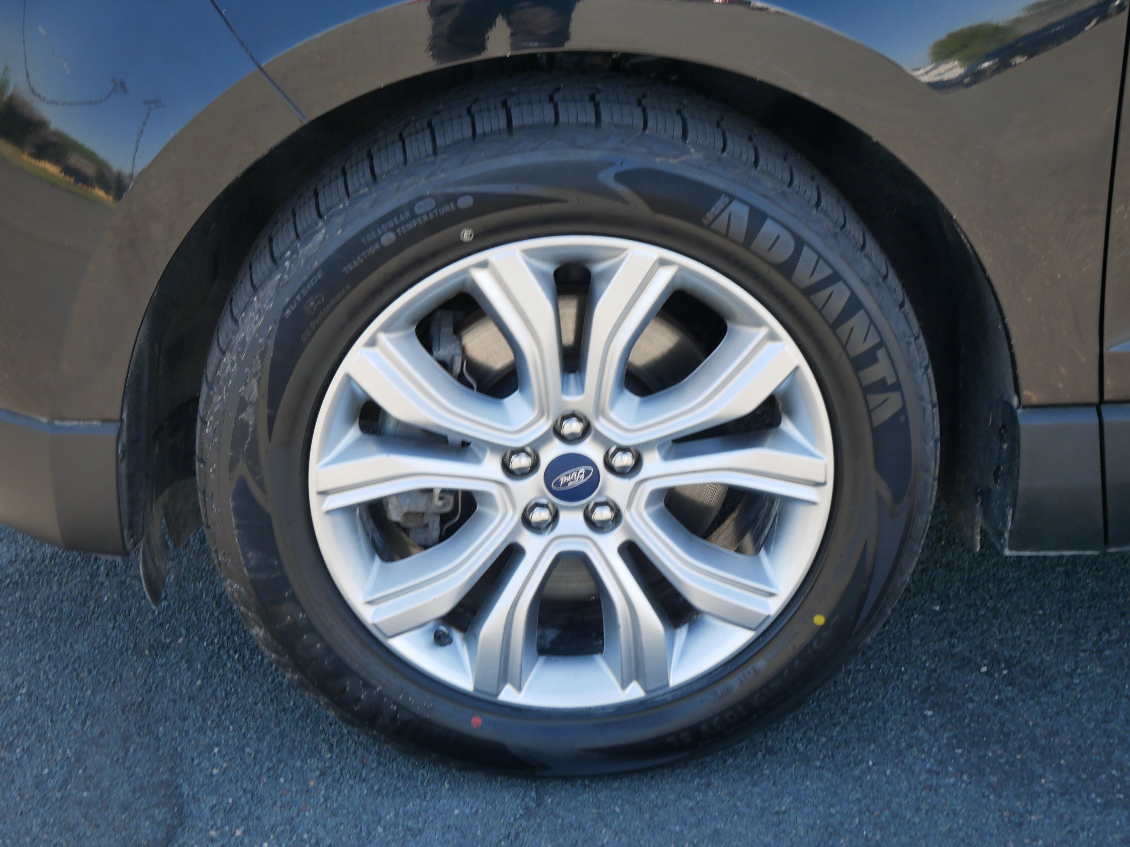 Used 2020 Black Ford Titanium image 9