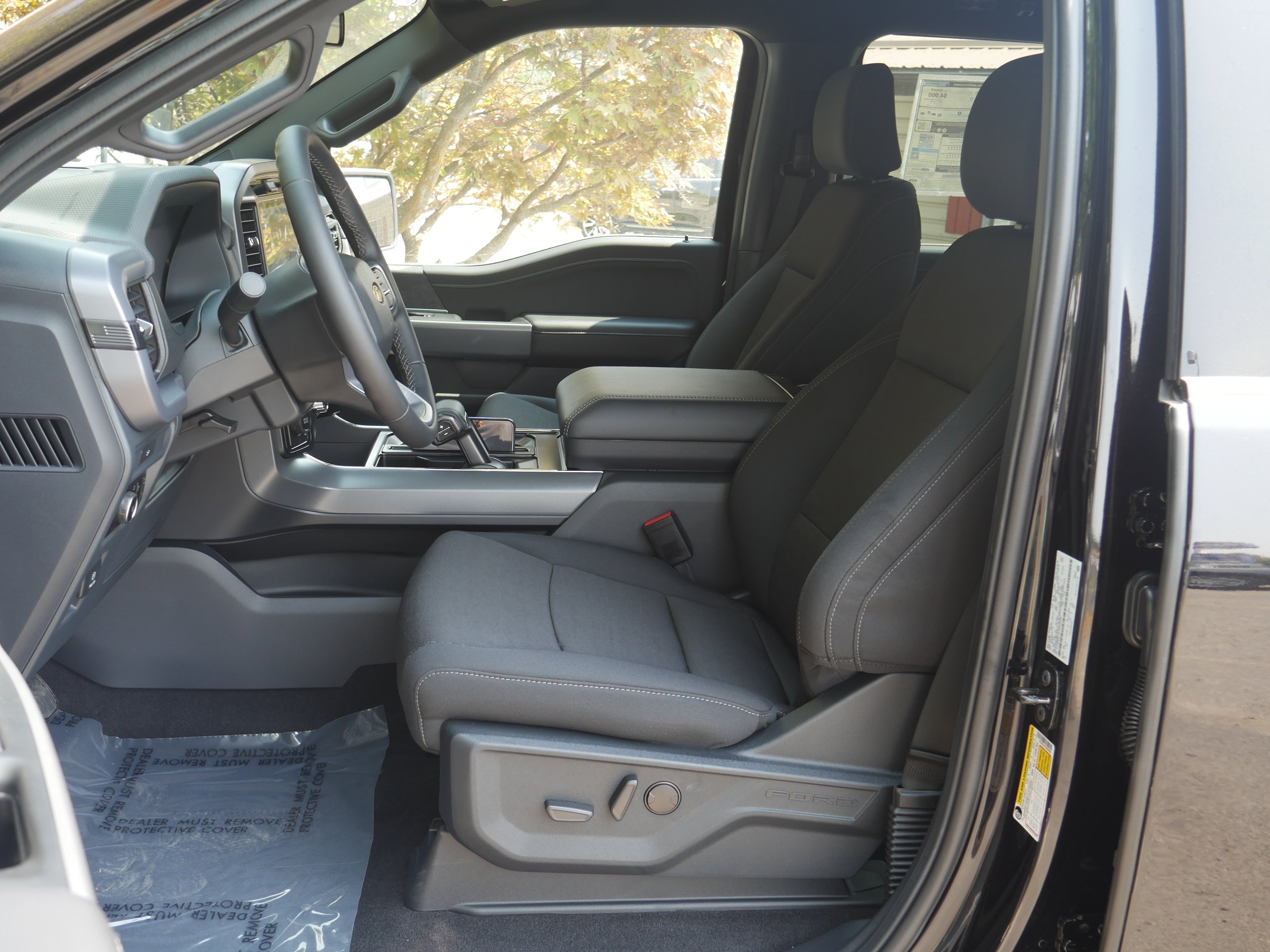 New 2026 Agate Black Metallic Ford XLT image 3