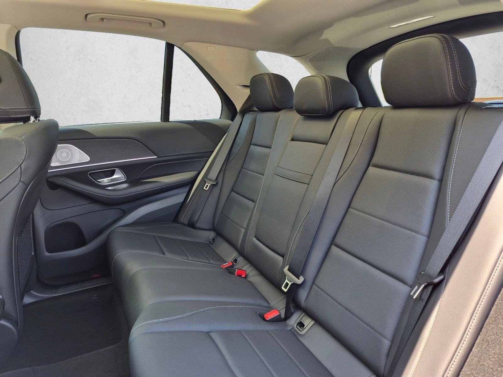 New 2026 Selenite Grey Metallic Mercedes-Benz GLE450 image 16