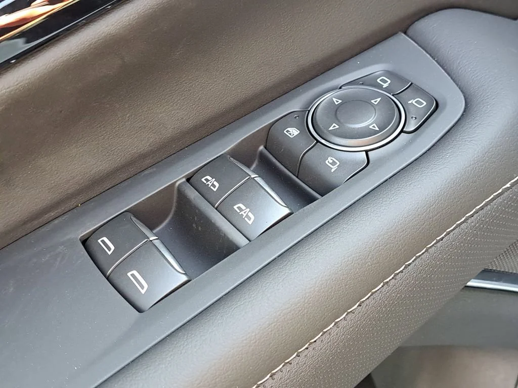 2025 Chevrolet Tahoe Premier - Photo 19