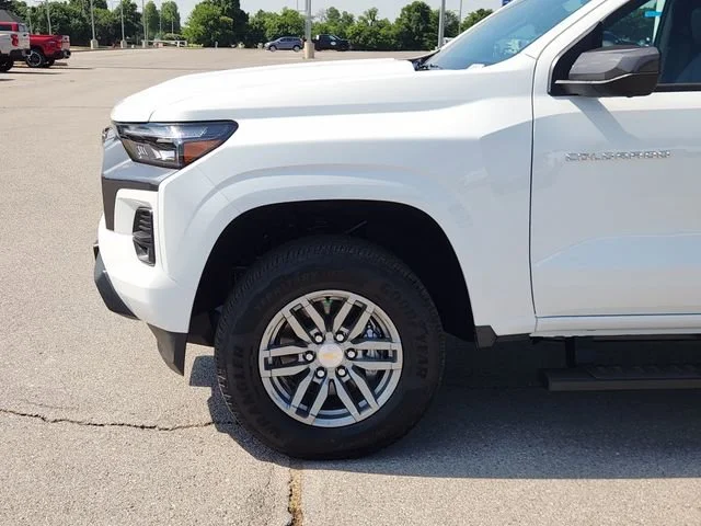 New 2026 Summit White Chevrolet LT image 8