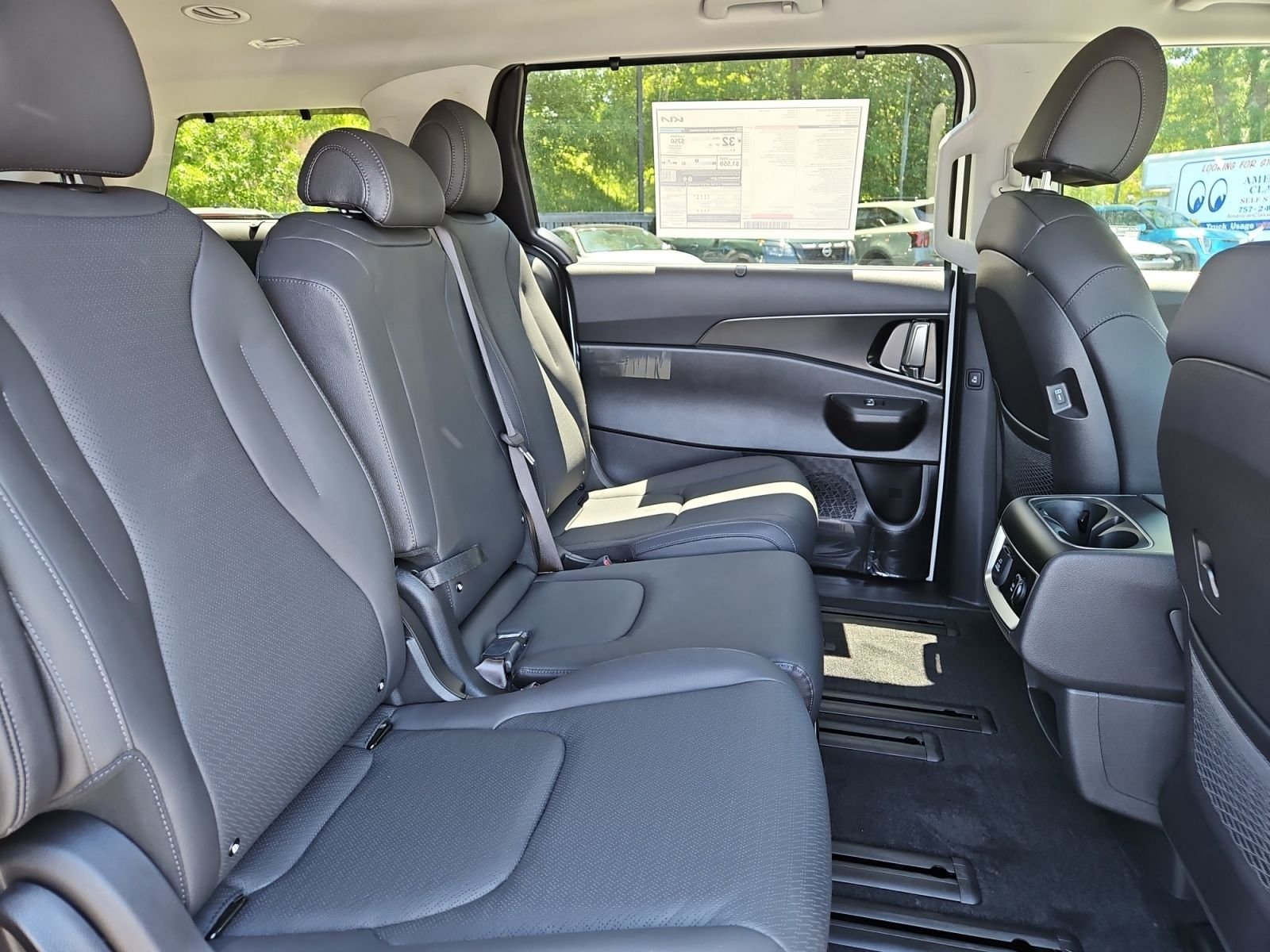 New 2026 Snow White Pearl Kia SX Prestige image 17