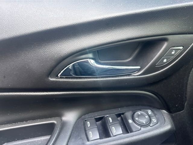 Used 2019 Silver Ice Metallic Chevrolet LT image 4