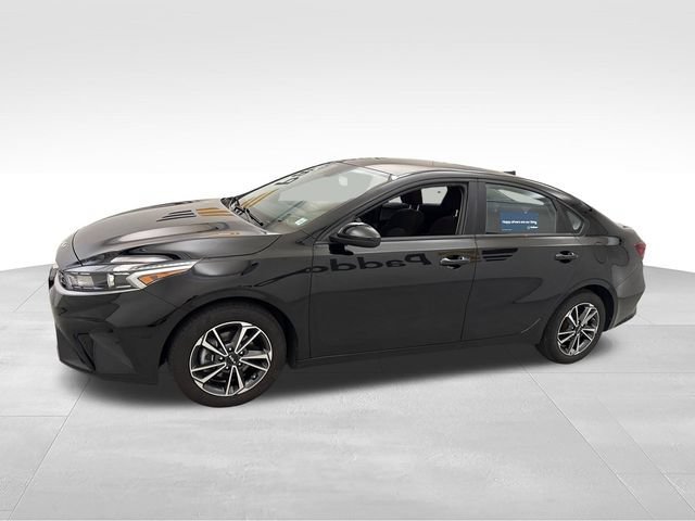 Used 2023 Kia Forte LXS with VIN 3KPF24AD7PE657568 for sale in Kenmore, NY