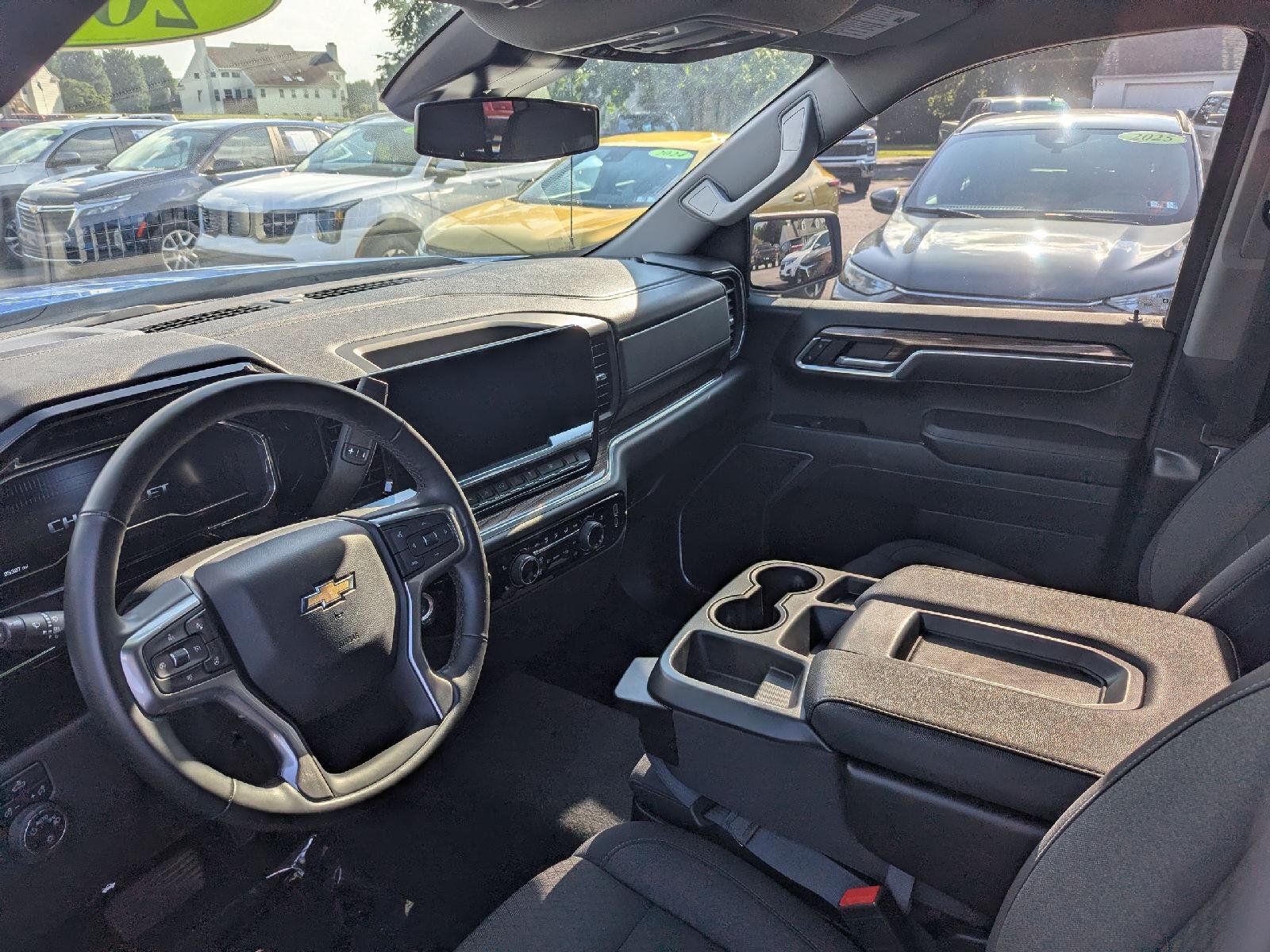 Used 2025 Riptide Blue Metallic Chevrolet LT image 13