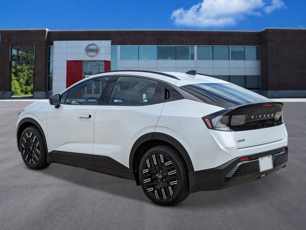 New 2026 Everest White Pearl Tricoat Nissan PLATINUM+ image 3
