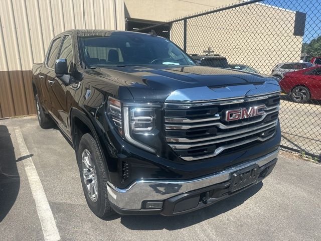 2025 GMC Sierra 2WD Crew Cab Short Box SLT's photo