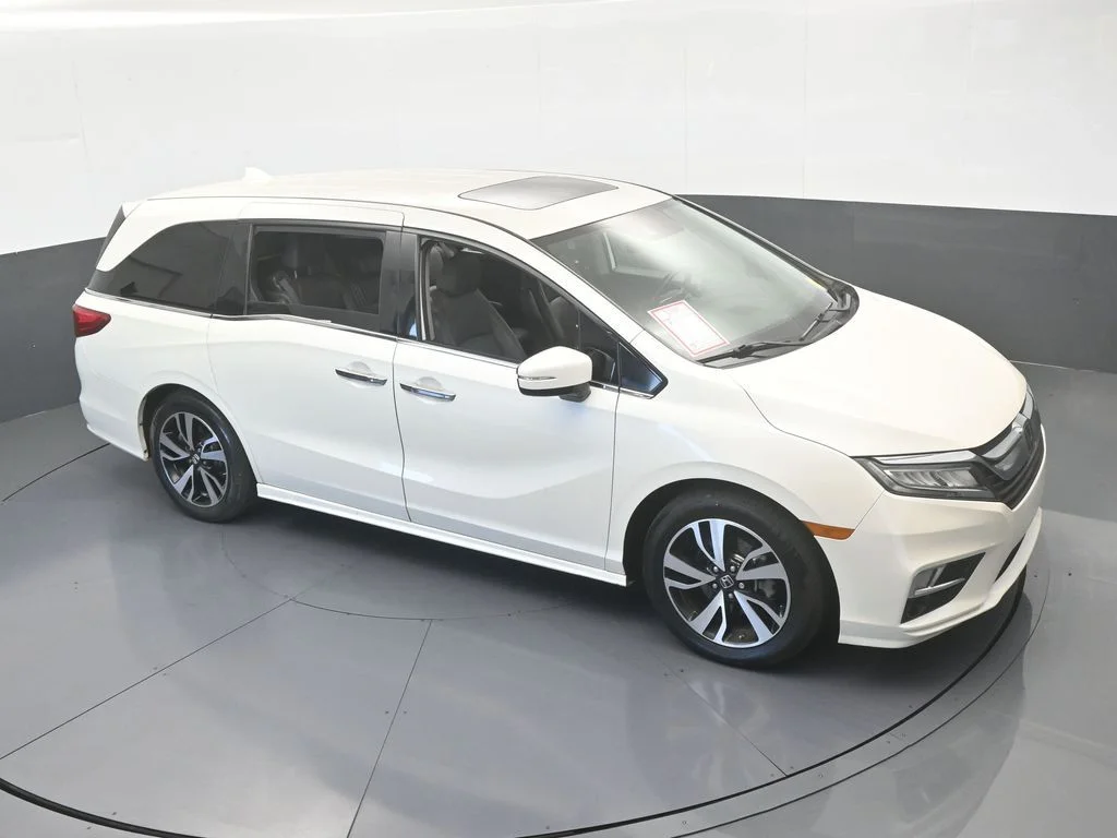 Used 2019 White Honda Elite image 63