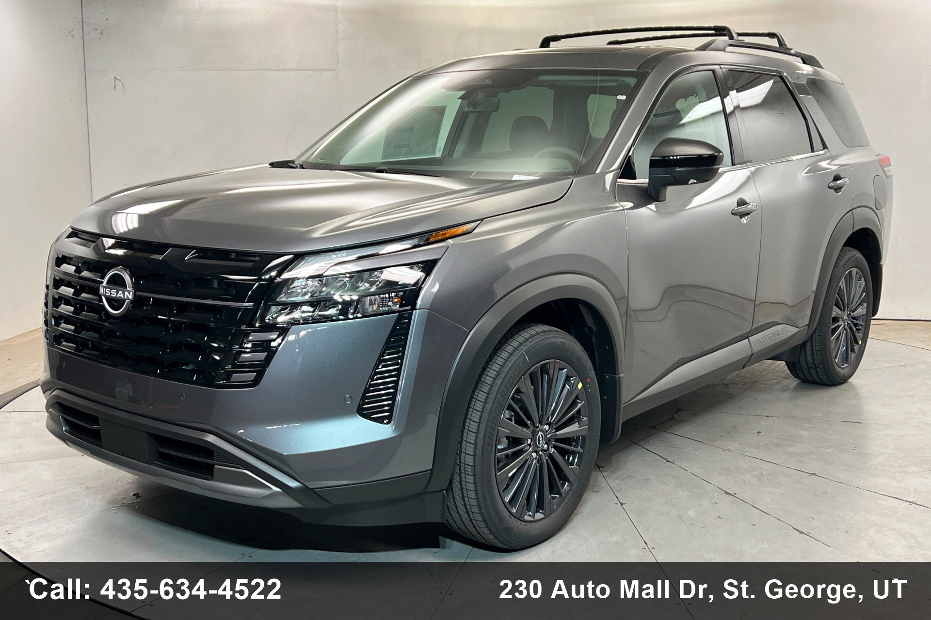 2026 Nissan Pathfinder SL 4WD's photo