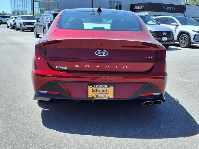 Used 2023 Red Hyundai SEL Plus image 6
