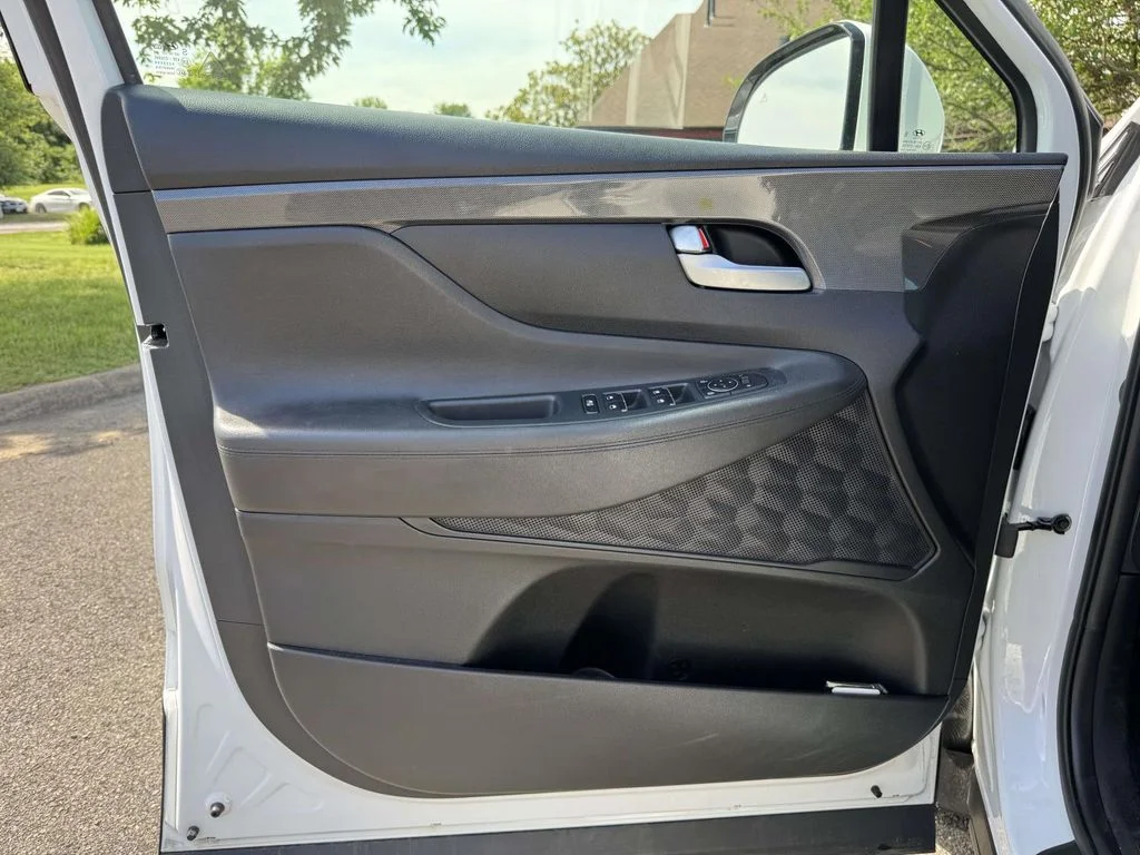 Used 2022 Gray Hyundai SEL image 25