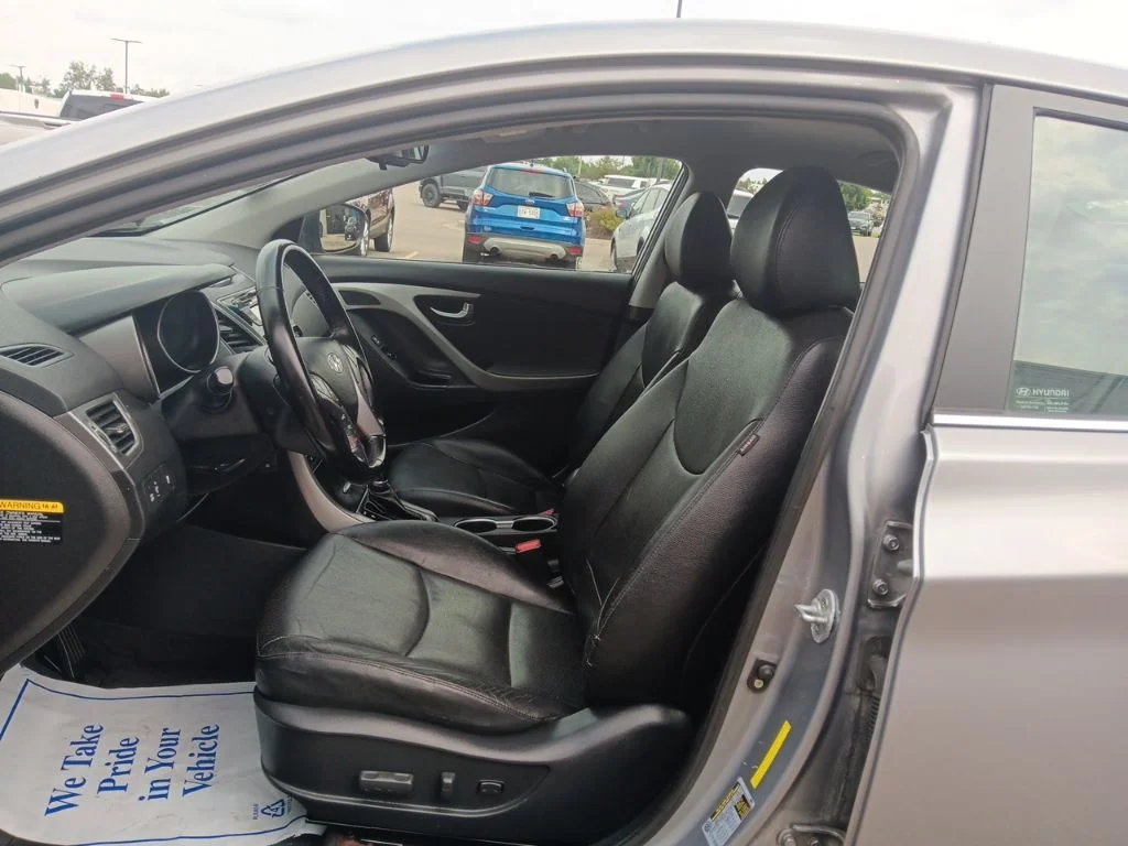 Used 2015 Titanium Gray Metallic Hyundai Limited image 30