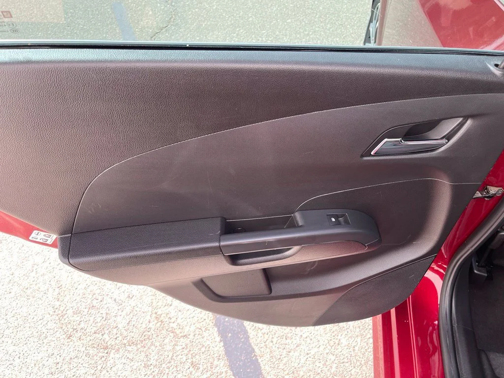 Used 2017 CAJUN RED TINTCOAT Chevrolet LT image 21