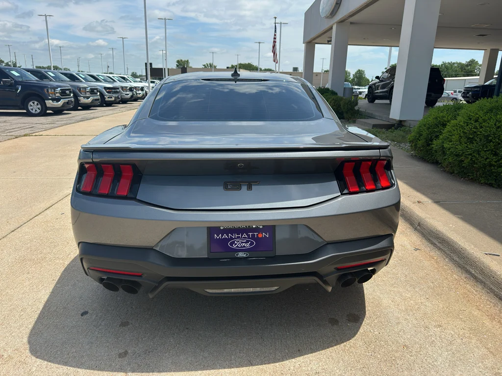 Used 2024 Carbonized Gray Metallic Ford GT Premium image 9