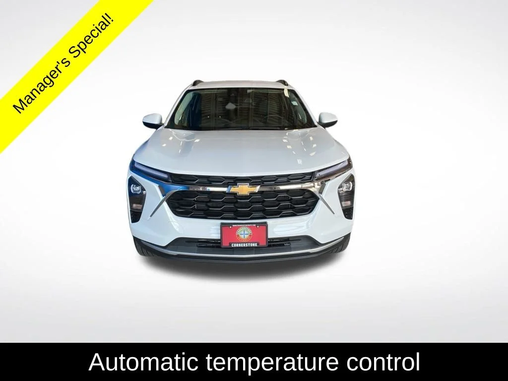 Used 2025 White Chevrolet LT image 14