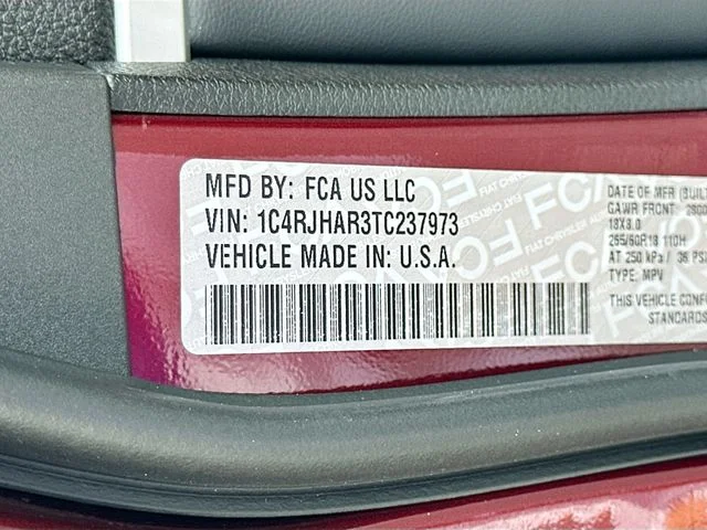 New 2026 Velvet Red Pearl-Coat Exterior Paint Jeep Altitude image 21