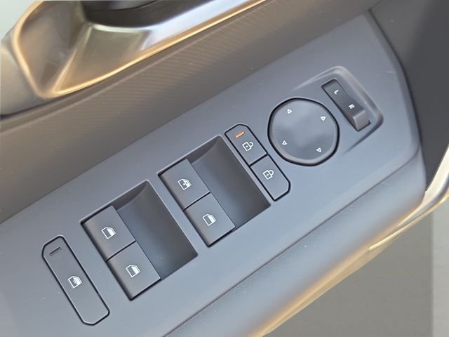 New 2027 Brown Kia X-Line S image 13