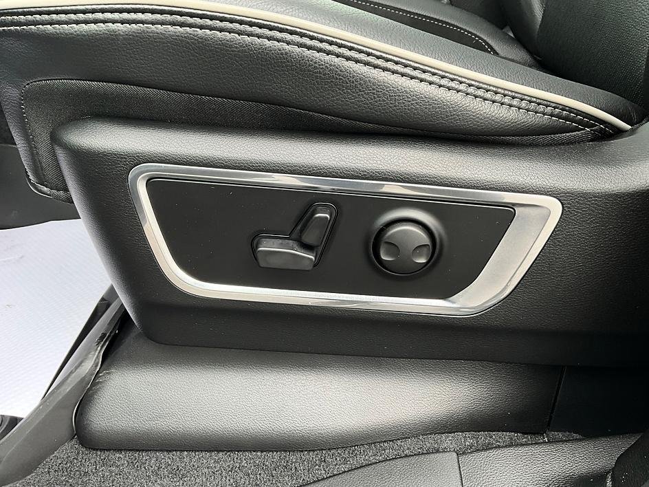 New 2026 Forged Blue Metallic Exterior Paint RAM Laramie image 16