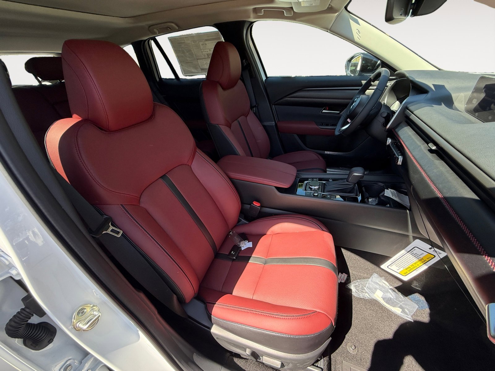 New 2026 Wind Chill Pearl Mazda Premium image 19