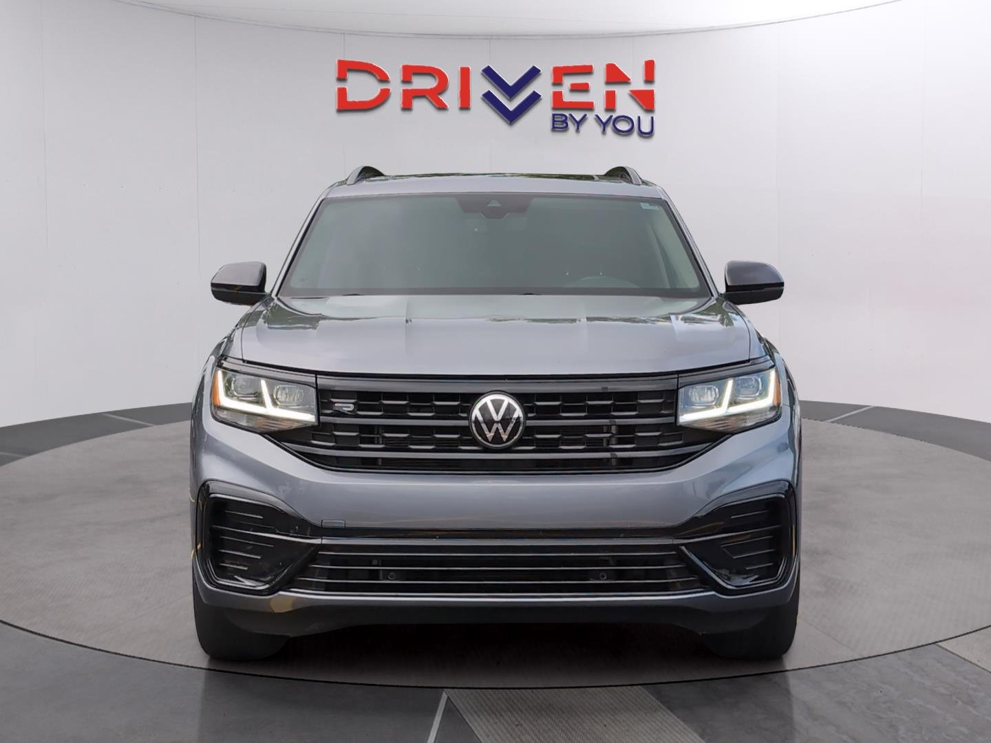Used 2023 Platinum Gray Metallic Volkswagen 3.6L V6 SEL R-Line Black image 8