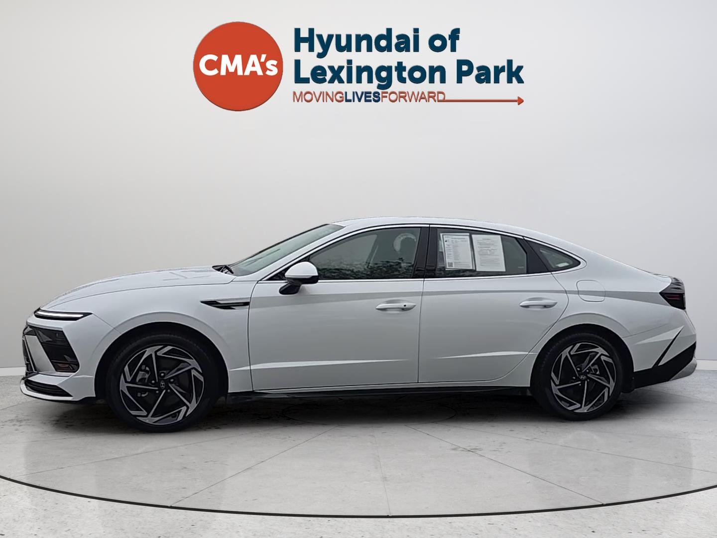 Used 2026 Serenity White Hyundai SEL Sport image 2