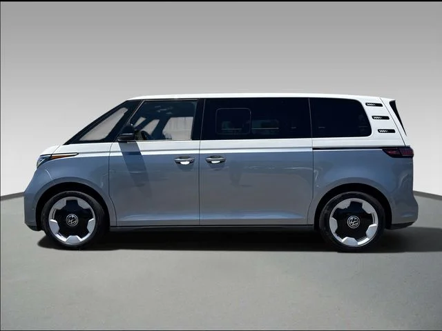 New 2025 Metro Silver W/Candy White Upper Volkswagen Pro S Plus image 3