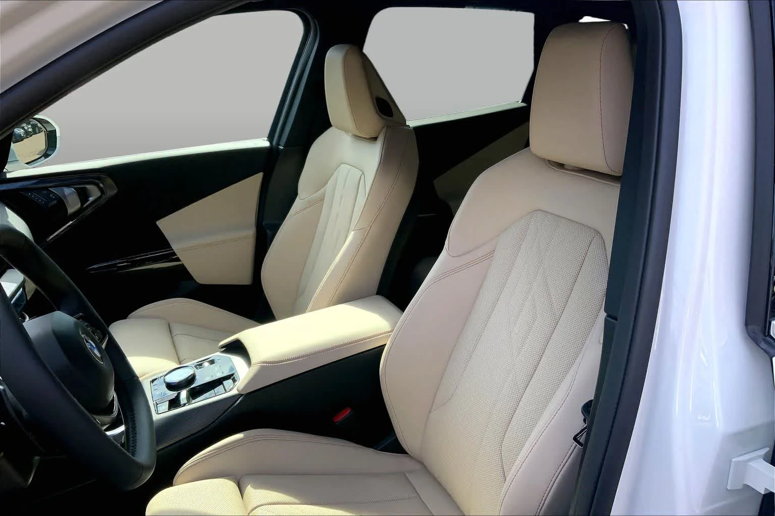 Used 2026 Alpine White BMW 30 xDrive image 9