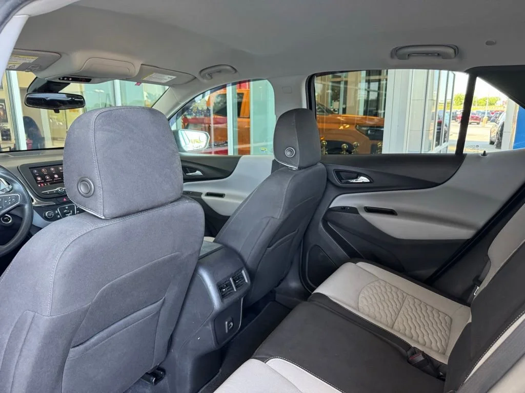 Used 2021 SUMMIT WHITE Chevrolet LS image 20