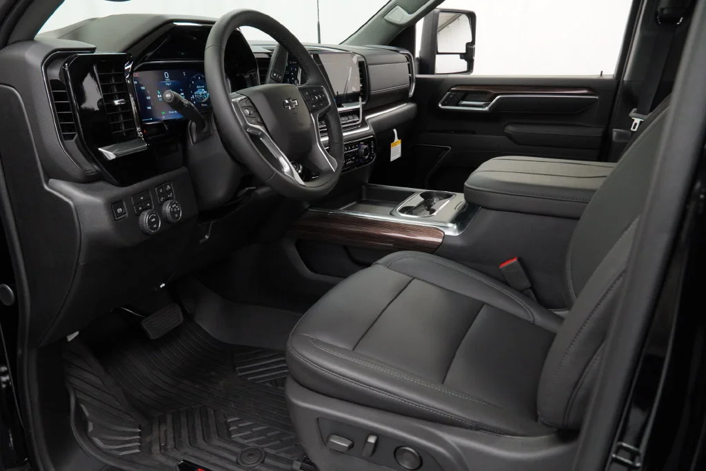 New 2026 Black Chevrolet LT image 19