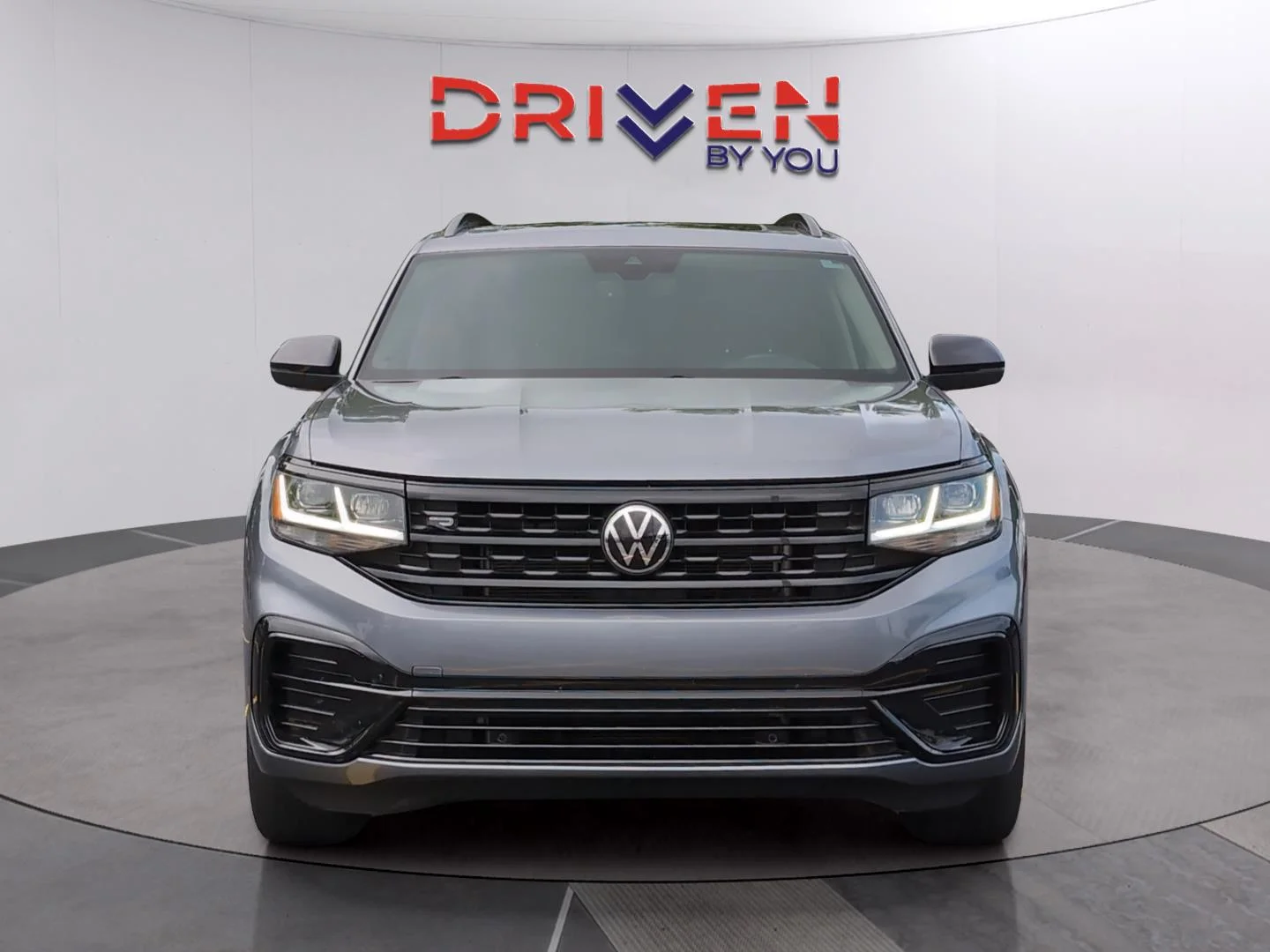 Used 2023 Platinum Gray Metallic Volkswagen 3.6L V6 SEL R-Line Black image 8