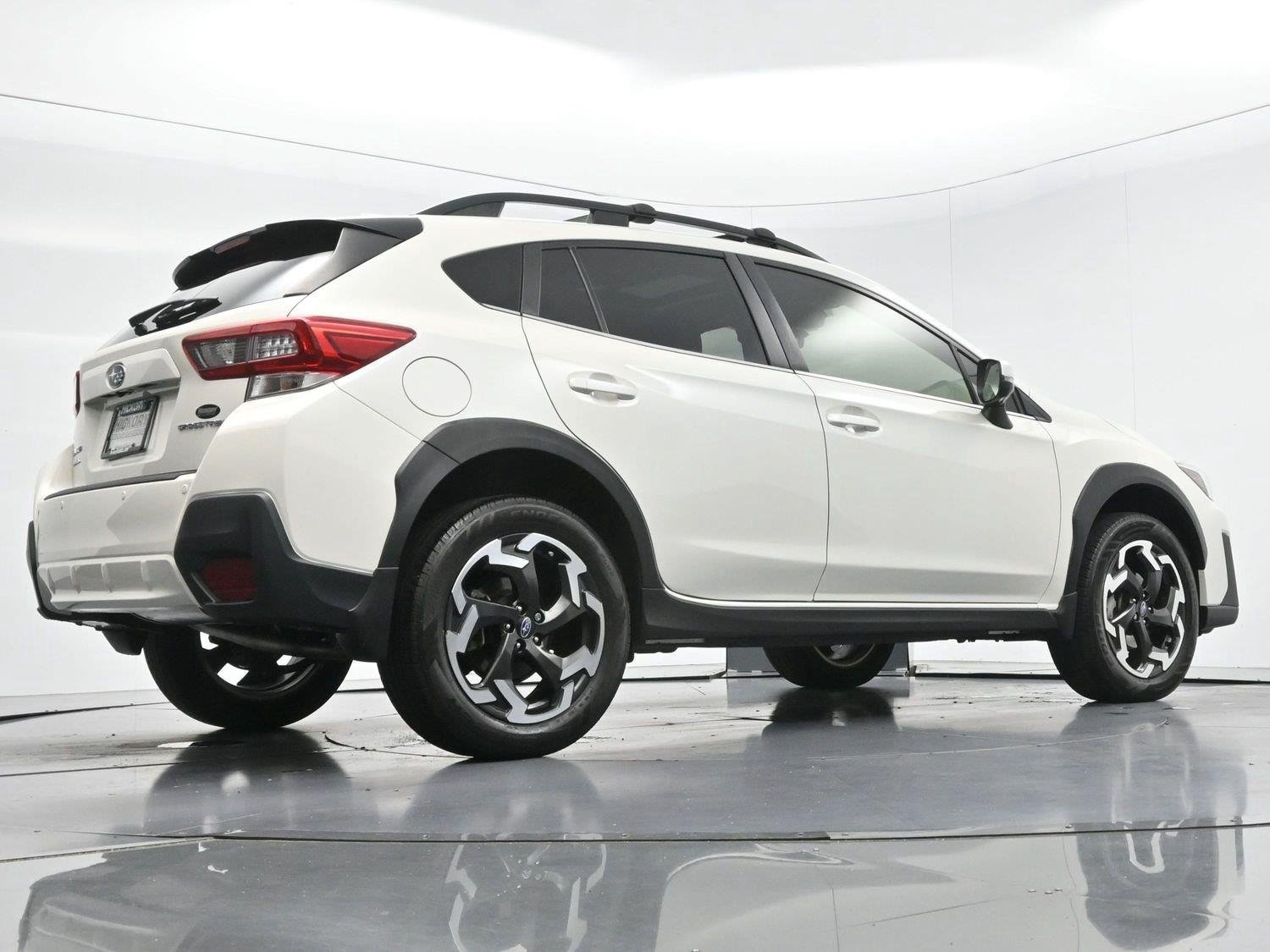 Used 2022 Crystal White Pearl Subaru Limited image 48