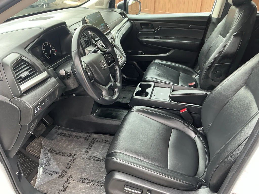 Used 2025 SOLAR SILVER METALLIC Honda EX-L image 9