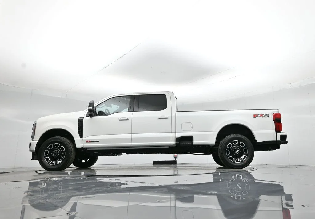 New 2026 Star White Metallic Tri-Coat Ford Platinum image 55
