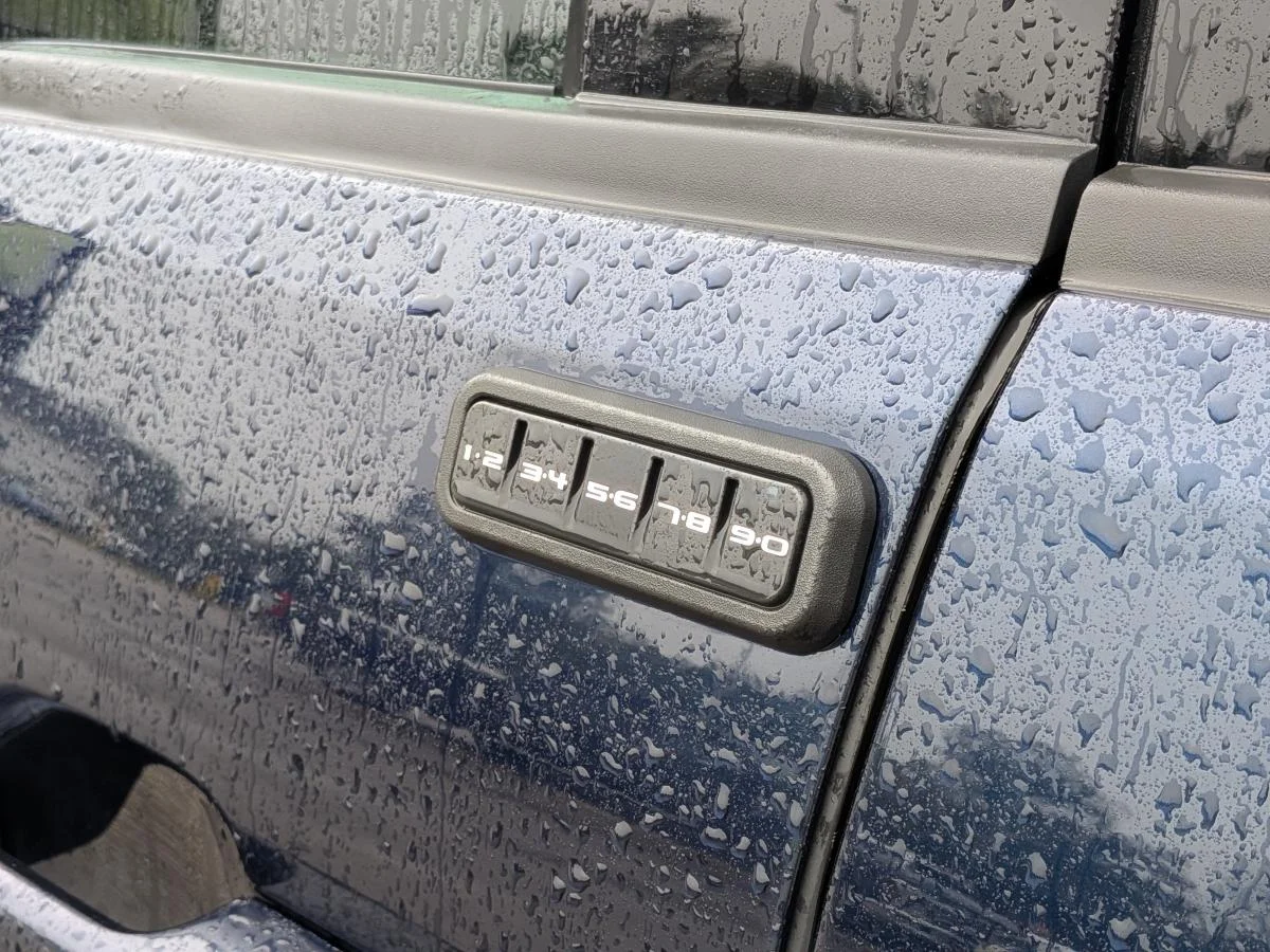 Used 2025 Blue Ford Lariat 4wd Supercrew image 13